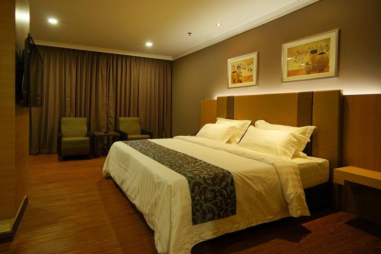โรงแรมอนิกา เกอลวง ภายนอก รูปภาพ